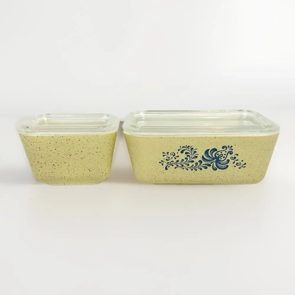 Pyrex HOMESTEAD Refrigerator Dishes Set of 2 ~ 501 & 502 w/ Clear Lids Vintage